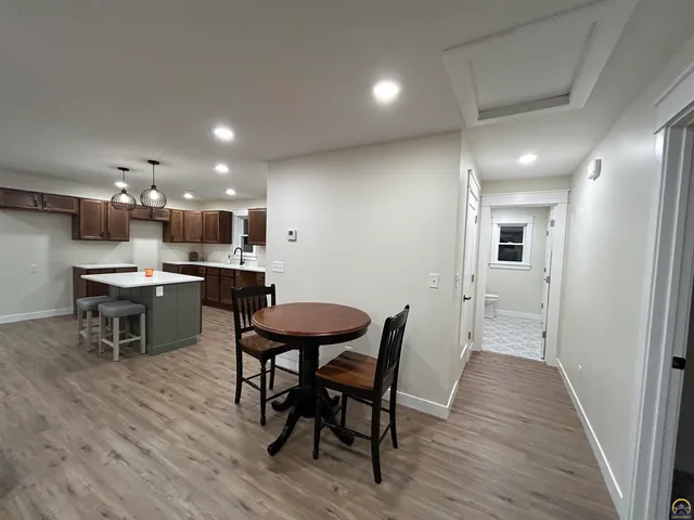 $184,500 | 805 Peyton Street, Emporia, KS 66801