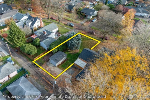 a view of an outdoor space