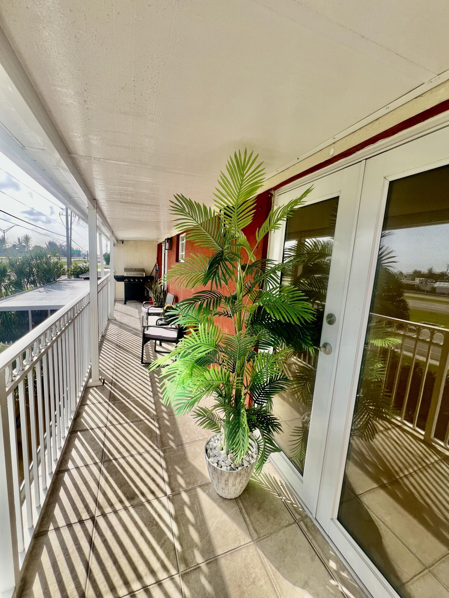 10903 West Okeechobee Road, Unit 201 Hialeah, FL 33018 - Photo 2 of 36 20260709_215906775_iOS