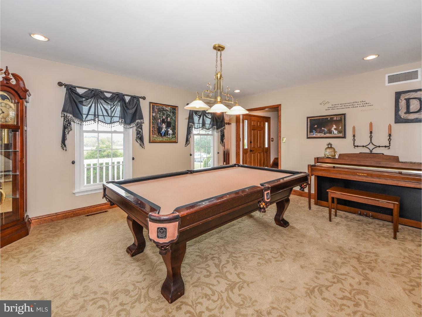 649 Mininger Road Souderton, PA 18964 - Photo 8 of 11 Living Room
