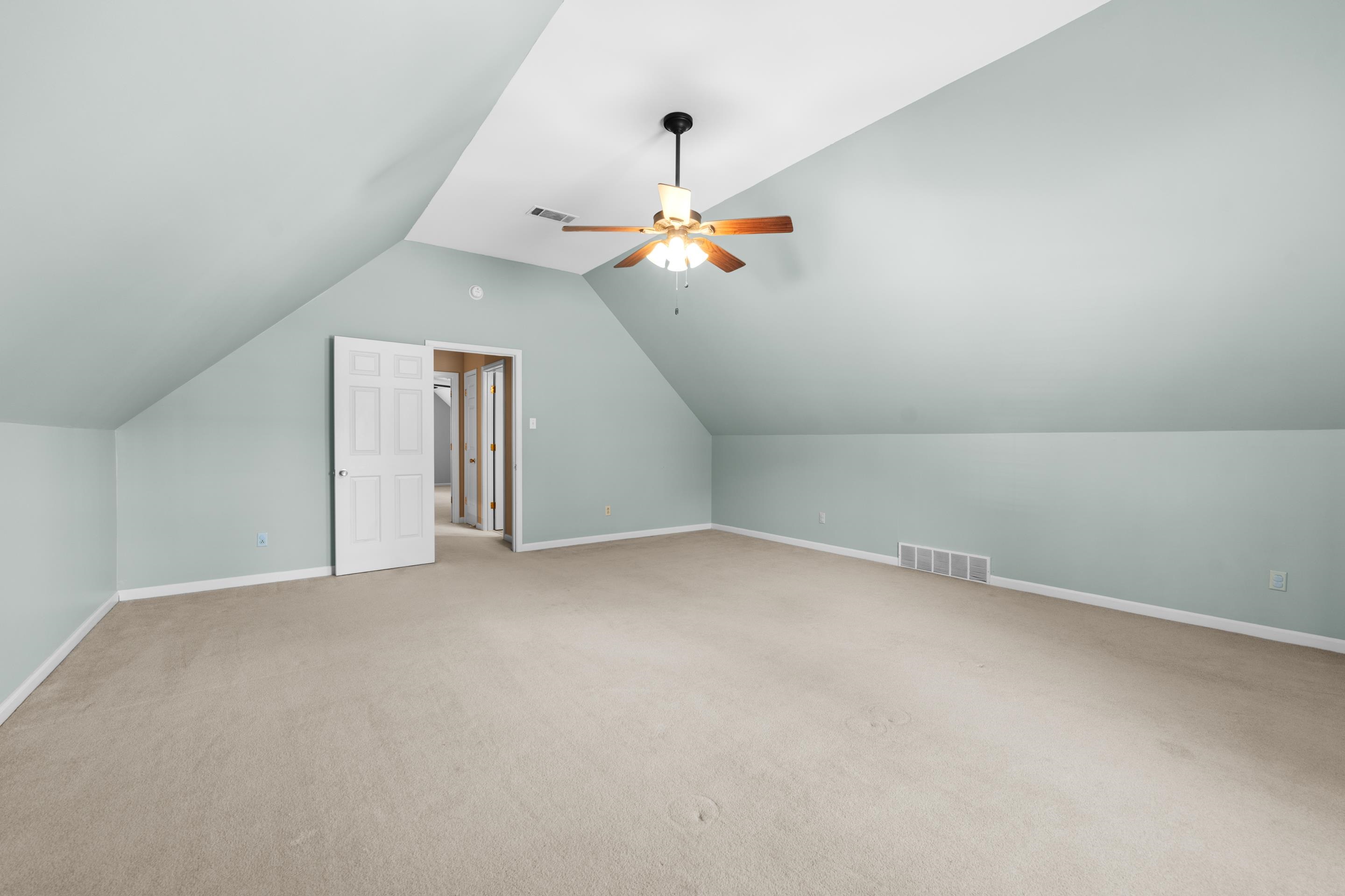 1751 Magnolia Tree Road Germantown, TN 38138 - Photo 32 of 36 a view of empty room with ceiling fan