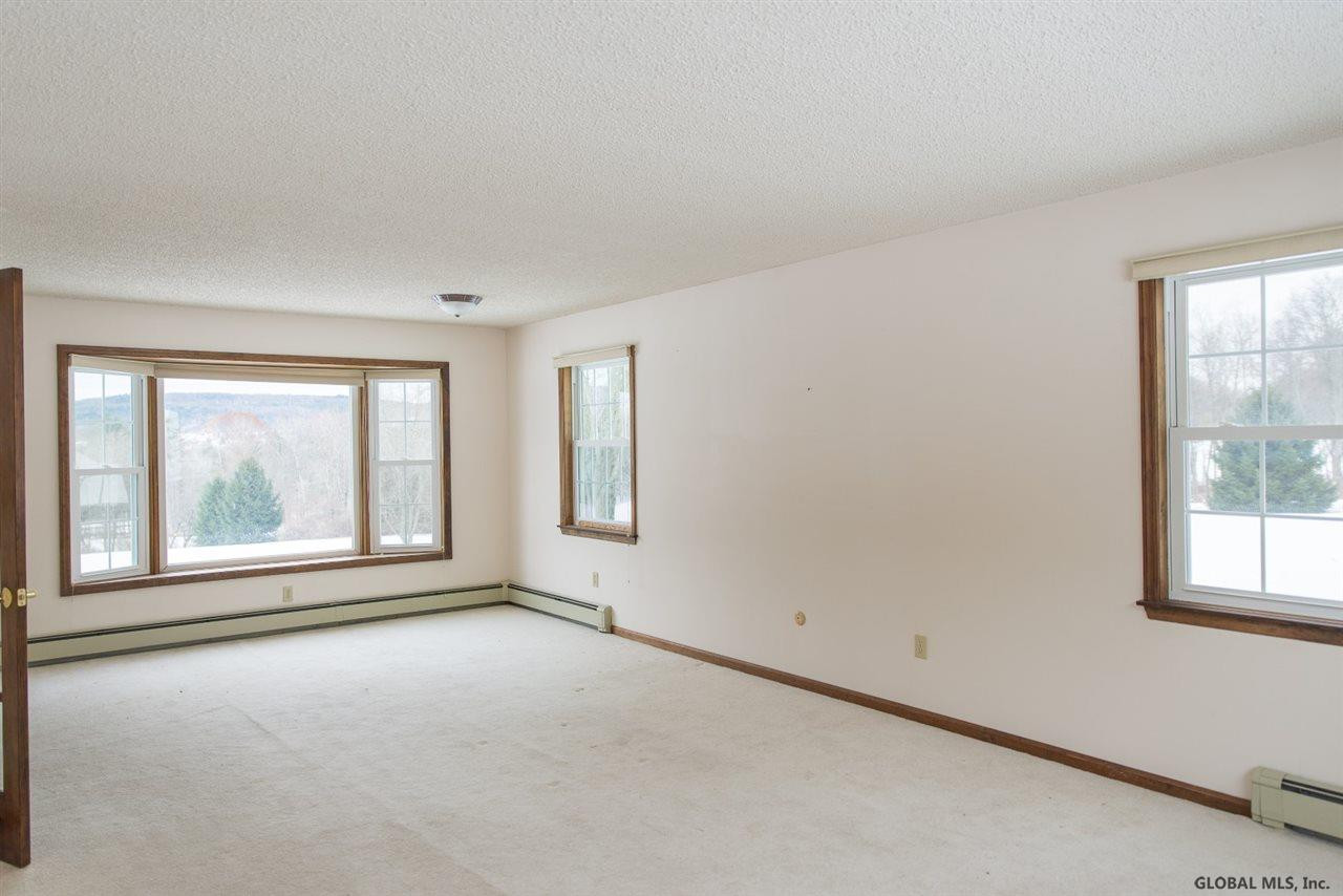 245 Potter Road Amsterdam, NY 12010 - Photo 7 of 18 Photo 7