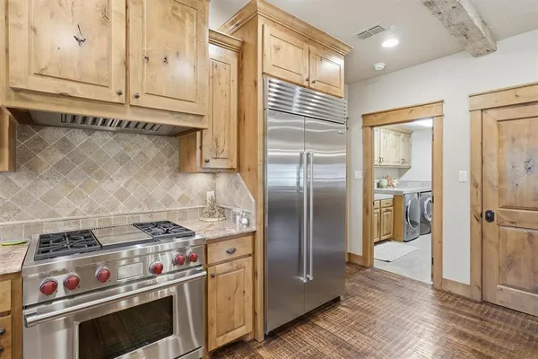 $949,000 | 1190 Waterfall Way, Graford, TX 76449