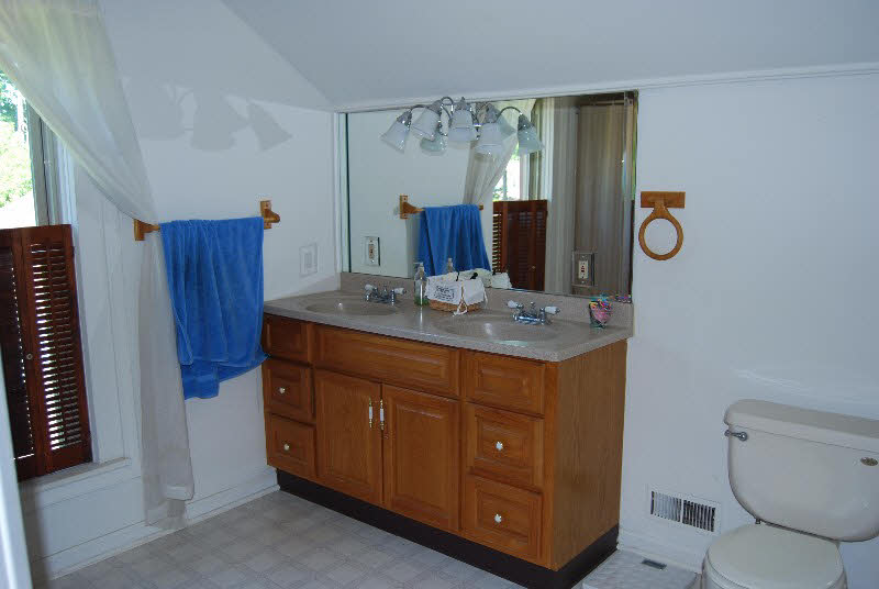 2115 4th Street Bay City, MI 48708 - Photo 14 of 22 Gallery Image 14