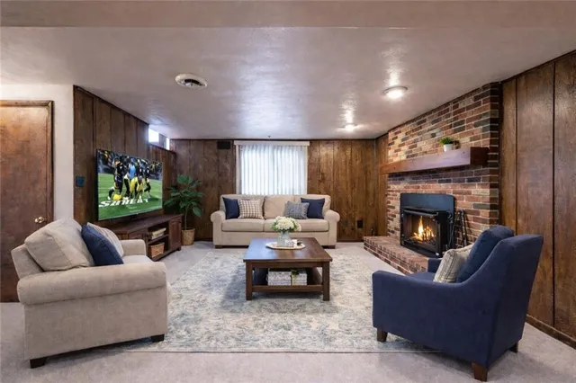 $242,000 | 237 Melrose Drive, New Stanton, PA 15672