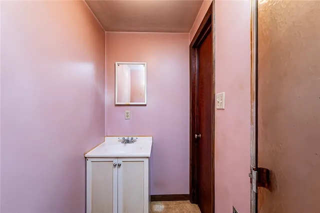 $242,000 | 237 Melrose Drive, New Stanton, PA 15672