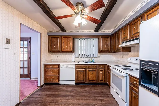 $242,000 | 237 Melrose Drive, New Stanton, PA 15672