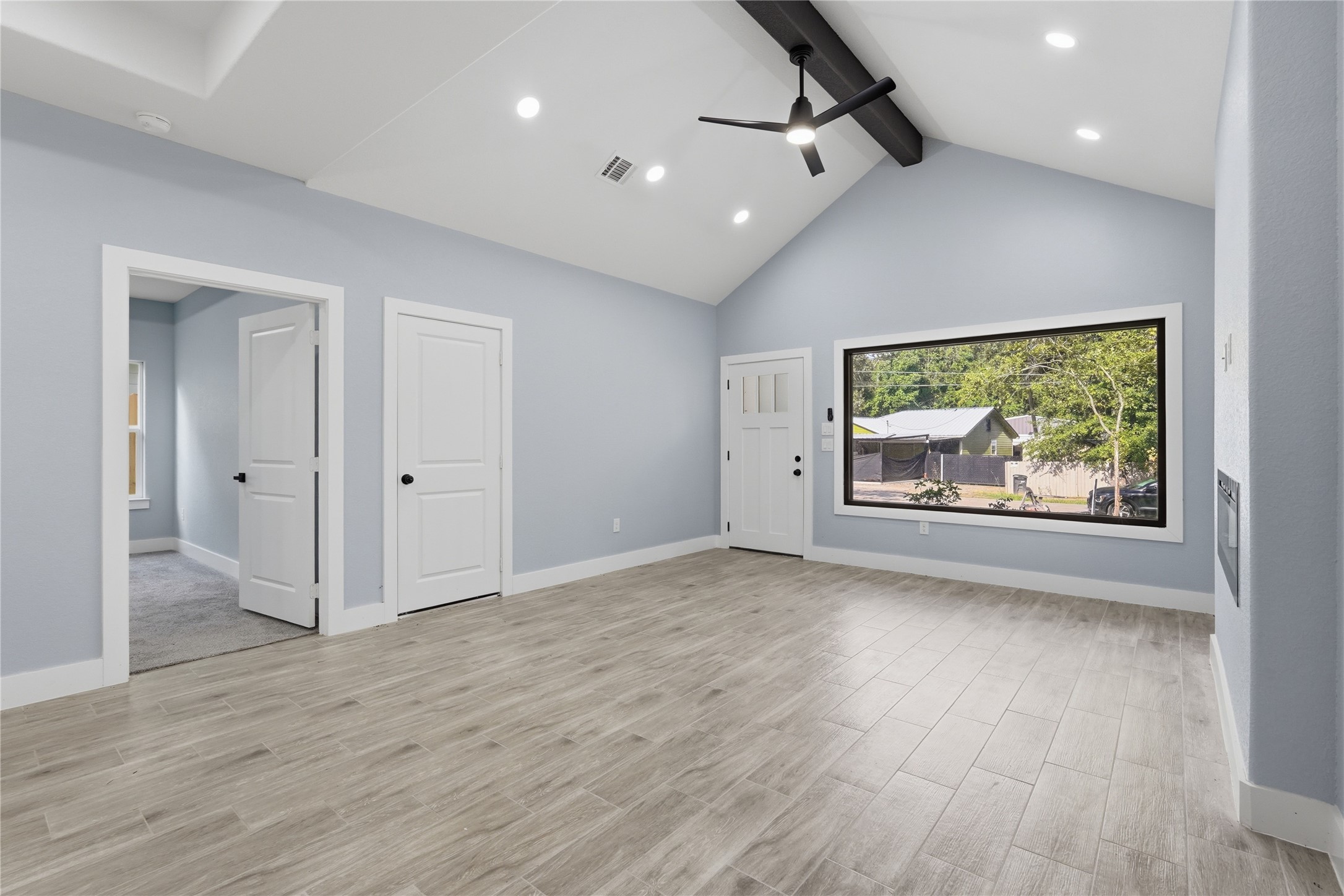 18434 Fannin Road Willis, TX 77378 - Photo 4 of 19 Gallery Image 4