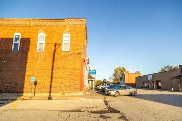 $345,000 | 221 Main Street, Garden City, MO 64747