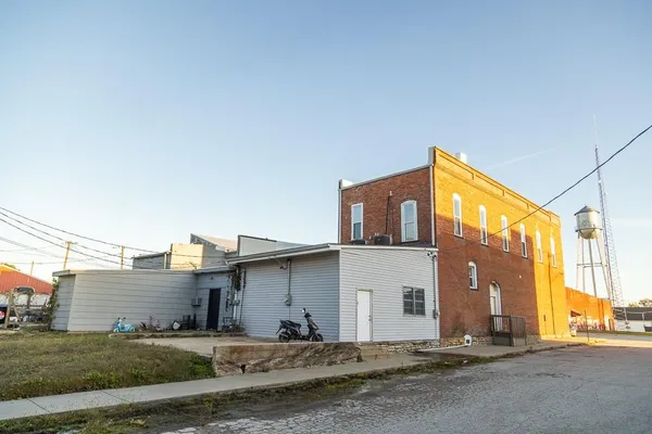 $345,000 | 221 Main Street, Garden City, MO 64747