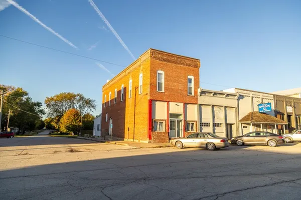 $345,000 | 221 Main Street, Garden City, MO 64747