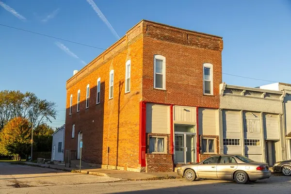 $345,000 | 221 Main Street, Garden City, MO 64747