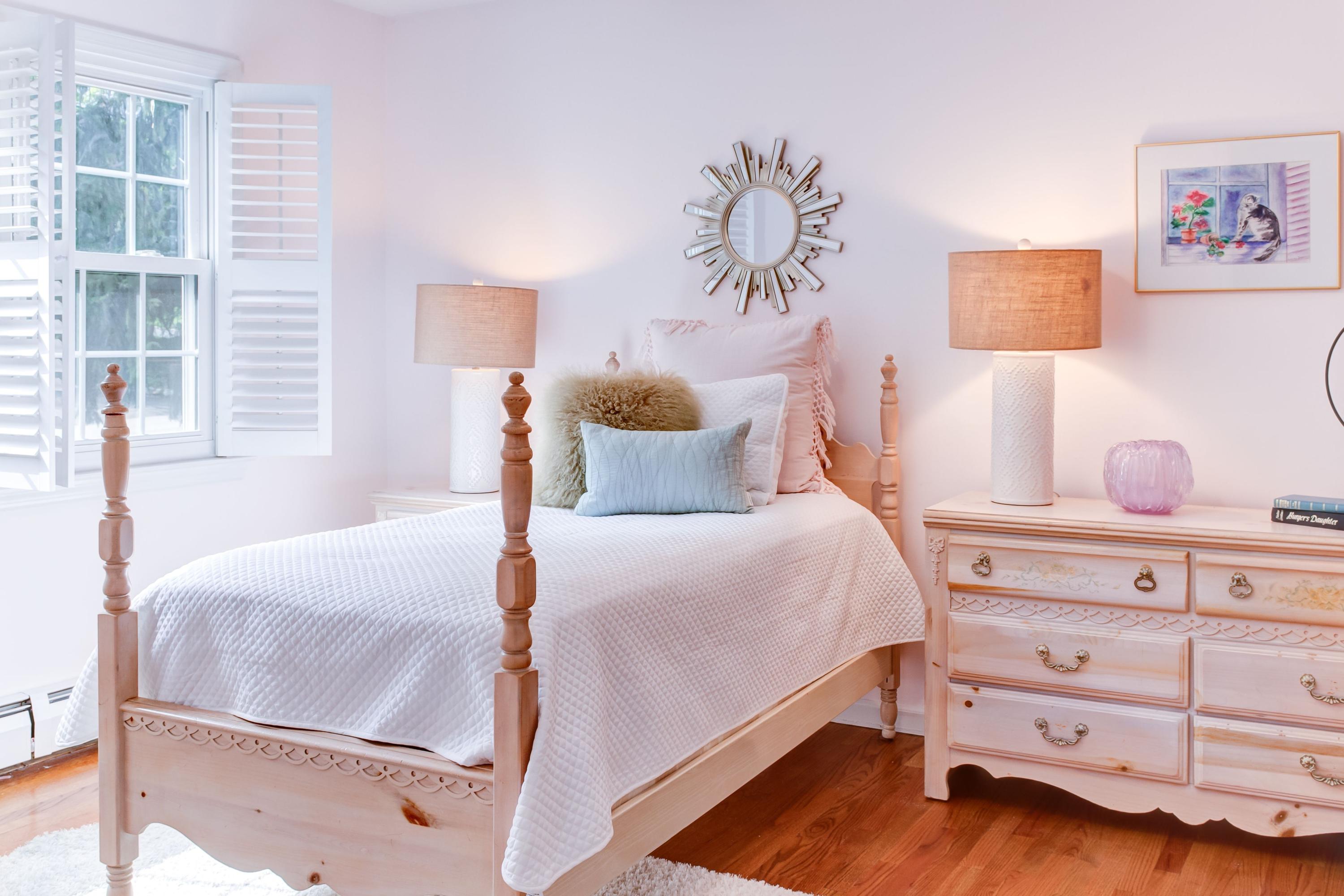 134 Marshall Ridge Road New Canaan, CT 06840 - Photo 23 of 37 a bedroom with a bed and a window