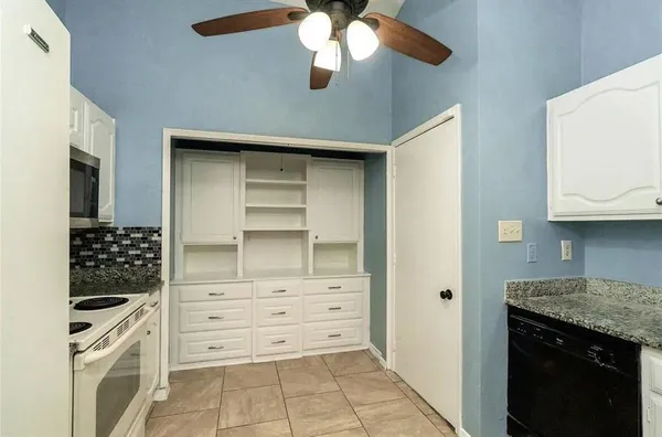 $1,950 | 3207 Forest Creek Drive, Fort Worth, TX 76123