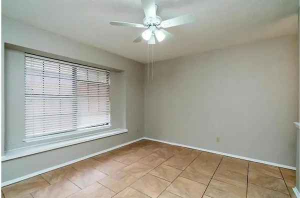 $1,950 | 3207 Forest Creek Drive, Fort Worth, TX 76123