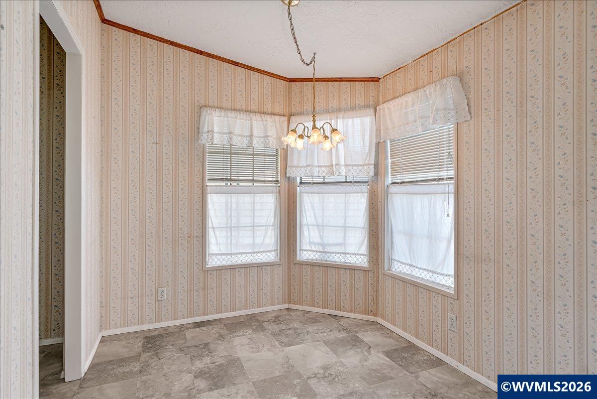 5422 Portland Road Northeast, Unit 102 Salem, OR 97305 - Photo 12 of 37