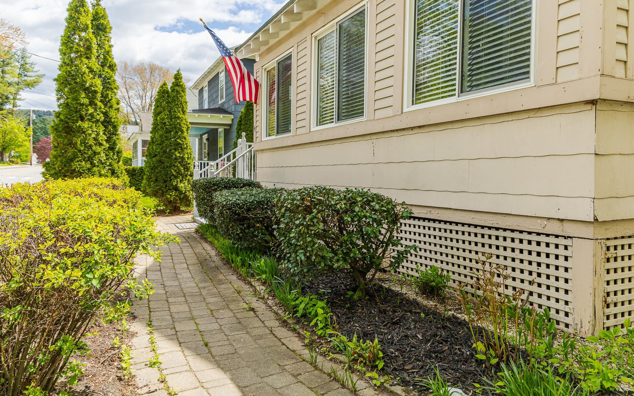 47 Baker Street Keene, NH 03431 - Photo 8 of 45