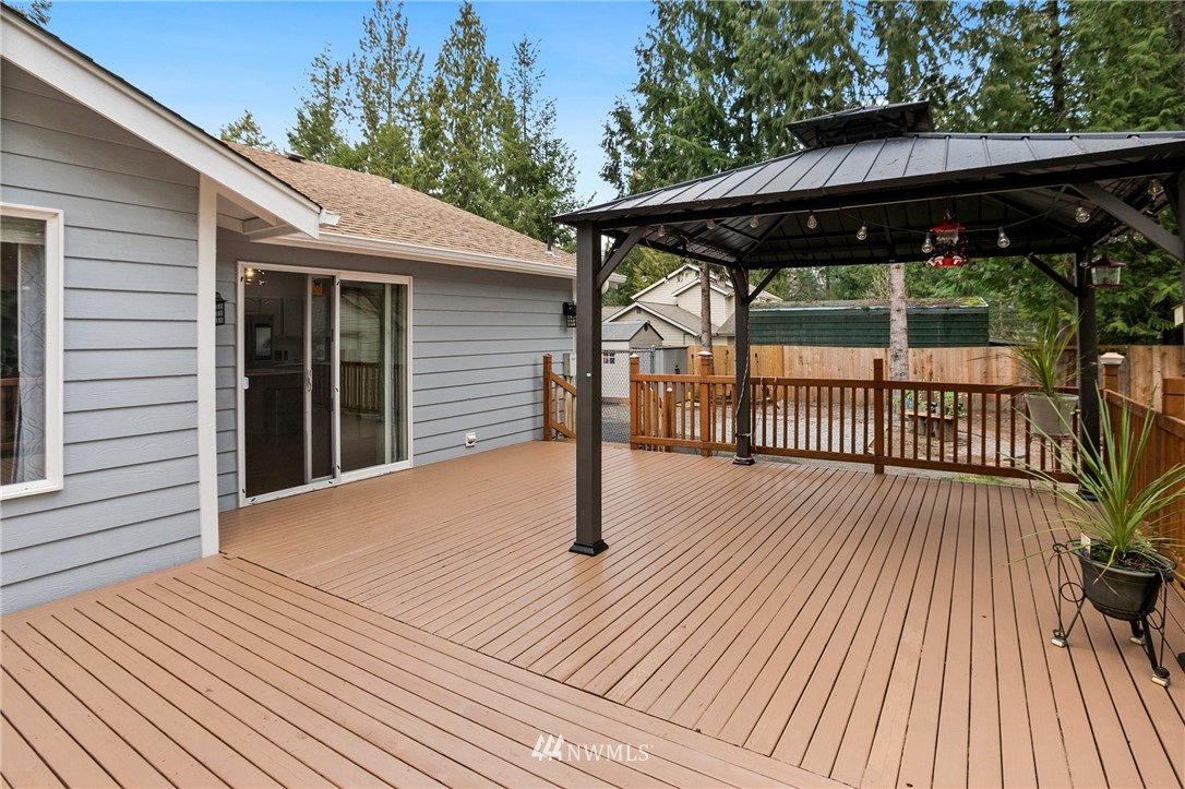 1229 Southwest Station Circle Road Port Orchard, WA 98367 - Photo 9 of 26 Gallery Image 9