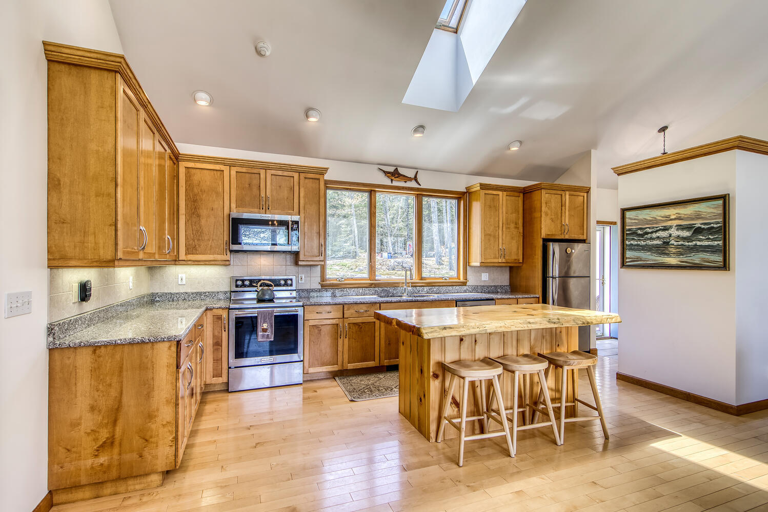 683 Sunshine Road Deer Isle, ME 04627 - Photo 17 of 38 683 Sunshine Road Deer Isle ME-large-008