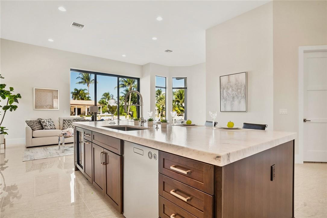 807 Forsyth Street Boca Raton, FL 33487 - Photo 10 of 50 Photo 10