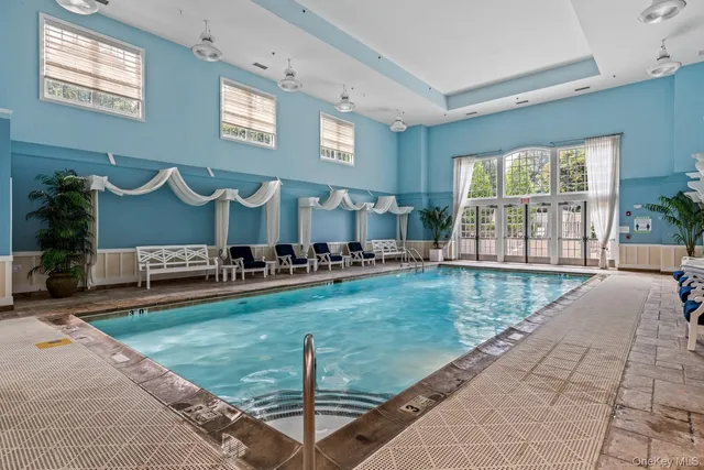 $5,750,000 | 28 Earle Drive, Muttontown, NY 11791