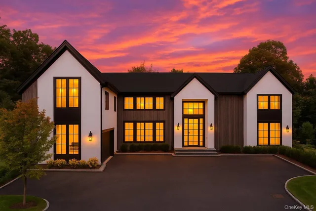 $5,750,000 | 28 Earle Drive, Muttontown, NY 11791