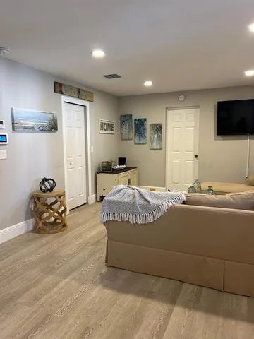 $2,300 | 244 Lexington Drive, Daytona Beach, FL 32114