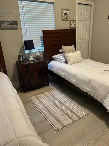 $2,300 | 244 Lexington Drive, Daytona Beach, FL 32114