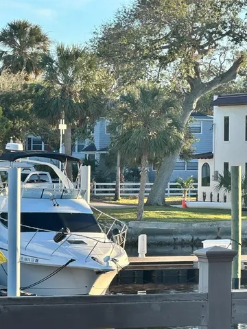 $2,300 | 244 Lexington Drive, Daytona Beach, FL 32114