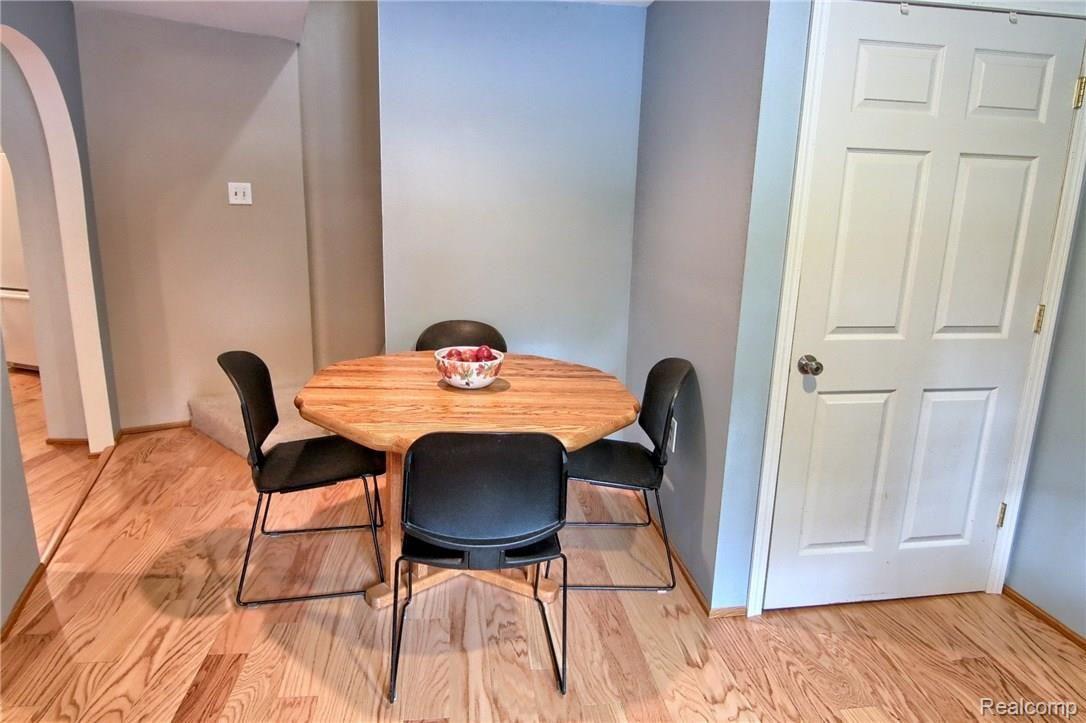 38290 Ruedisale Street New Baltimore, MI 48047 - Photo 10 of 28 010.jpg