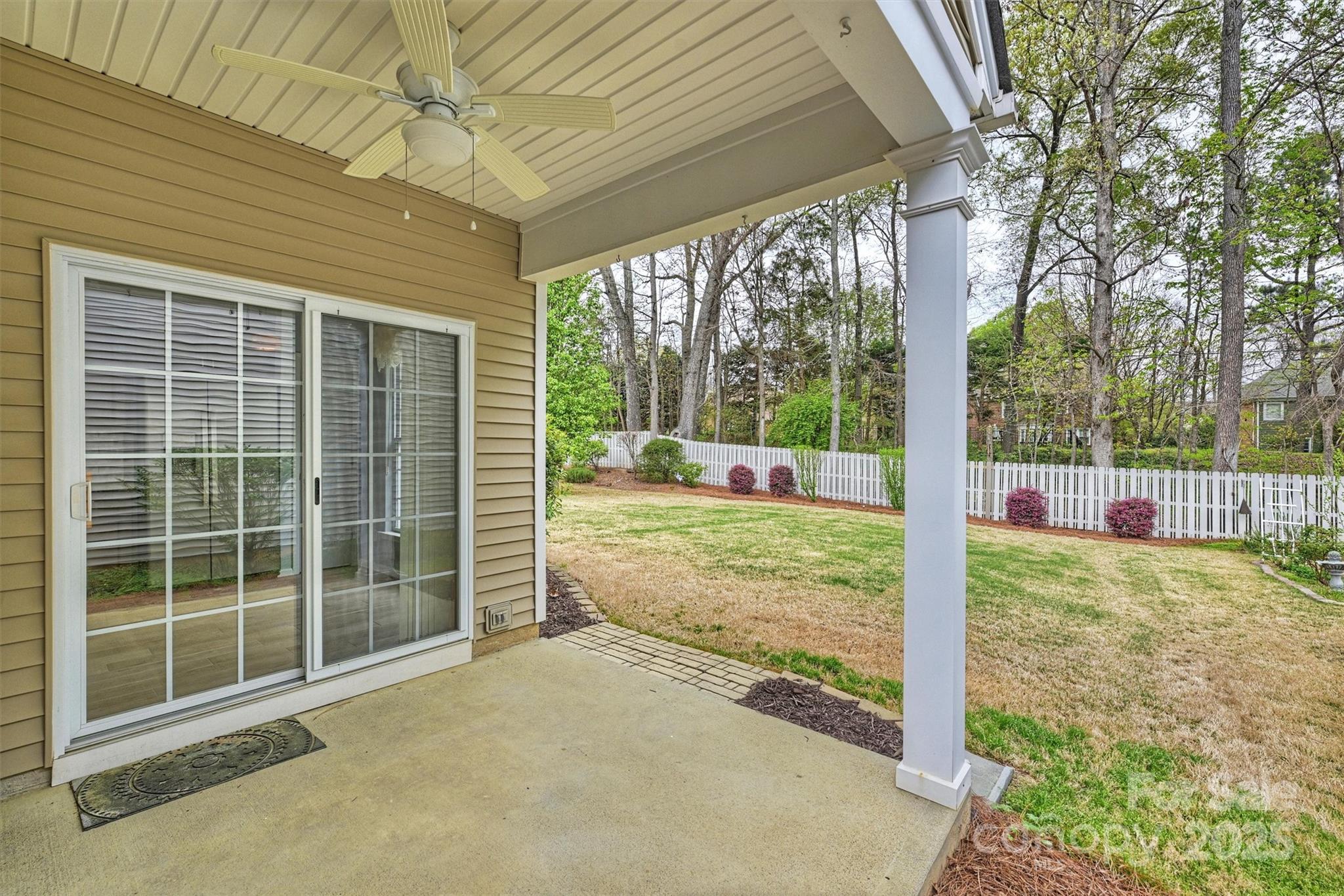 11422 Nevermore Way Charlotte, NC 28277 - Photo 16 of 34