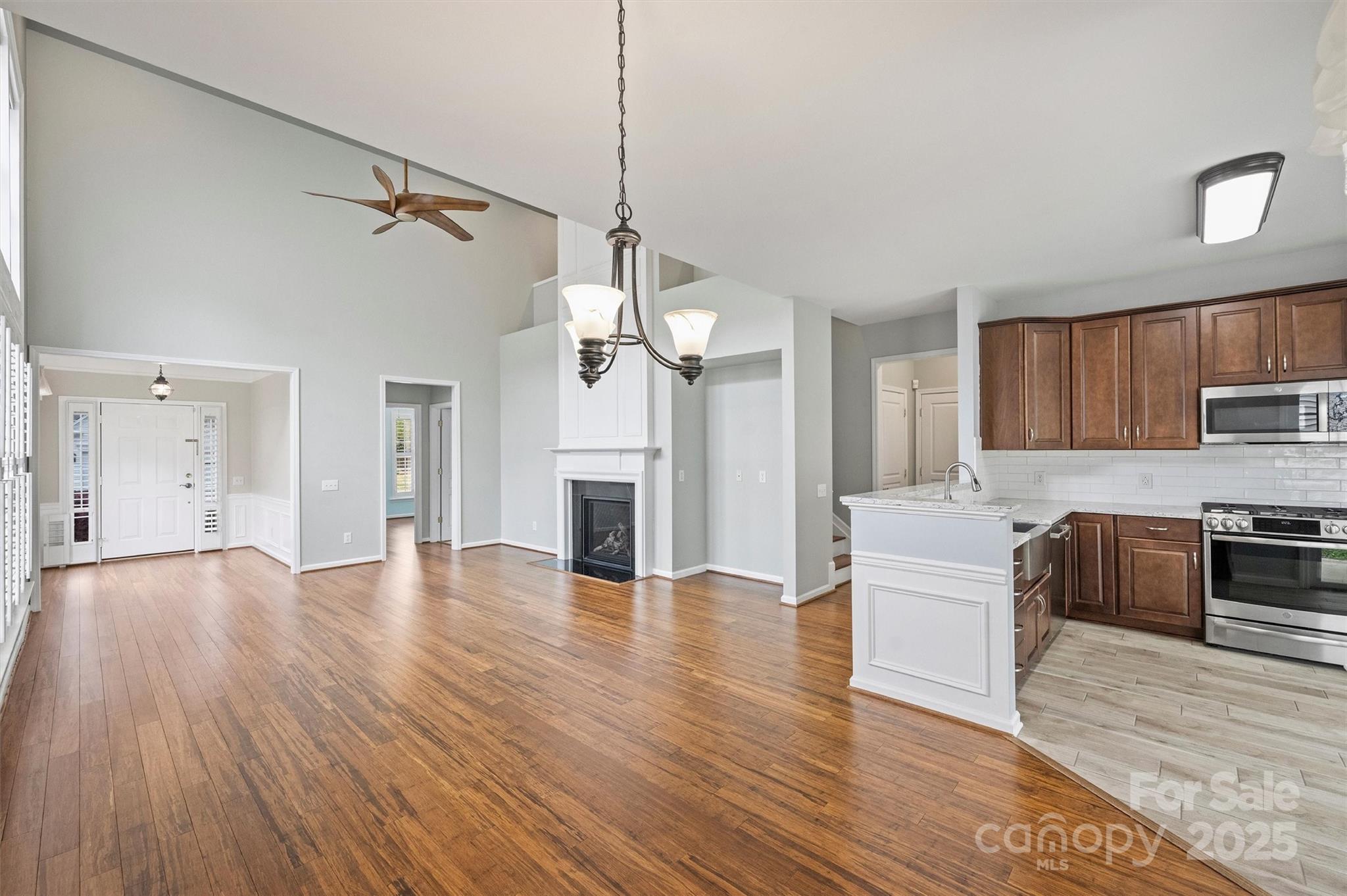 11422 Nevermore Way Charlotte, NC 28277 - Photo 8 of 34