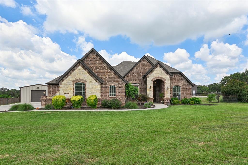 120 Wayward Wind Lane Springtown, TX 76082 - Photo 1 of 38