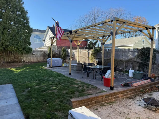 $619,000 | 613 Madison Avenue, Lindenhurst, NY 11757