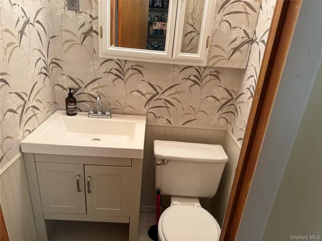 $619,000 | 613 Madison Avenue, Lindenhurst, NY 11757