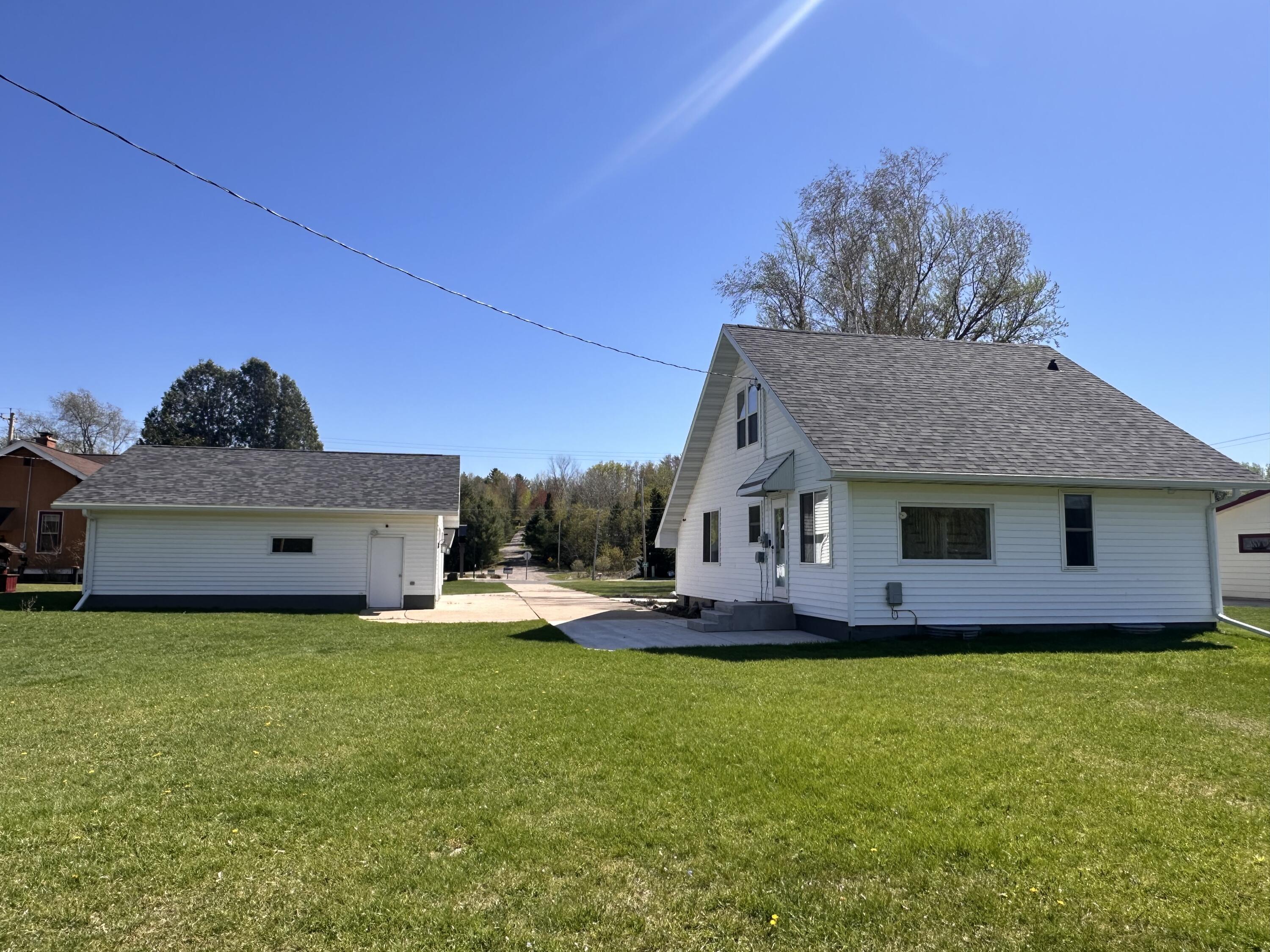 W628 County Highway Niagara, WI 54151 - Photo 28 of 38 Back