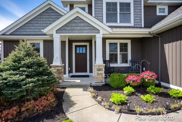 $700,000 | 2480 Cedar W Drive, Jenison, MI 49428