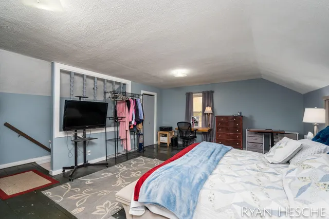 $189,900 | 150 Main Street, Saranac, MI 48881