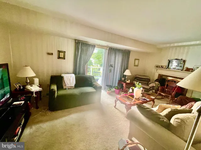 $315,000 | 52 C Leeds Court, Warrenton, VA 20186