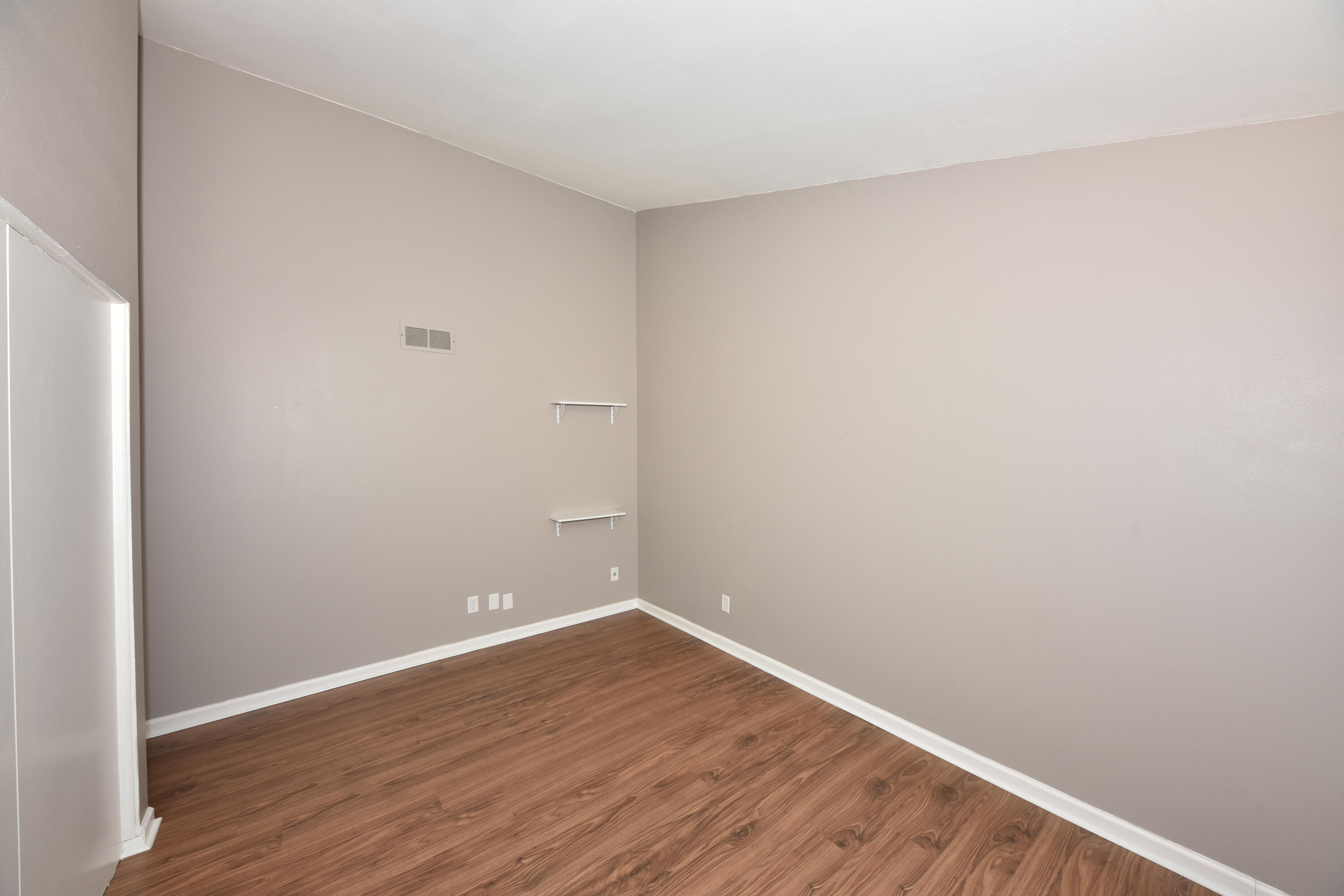 9294 North 70th Street, Unit 3 Milwaukee, WI 53223 - Photo 30 of 50 EUP_5015