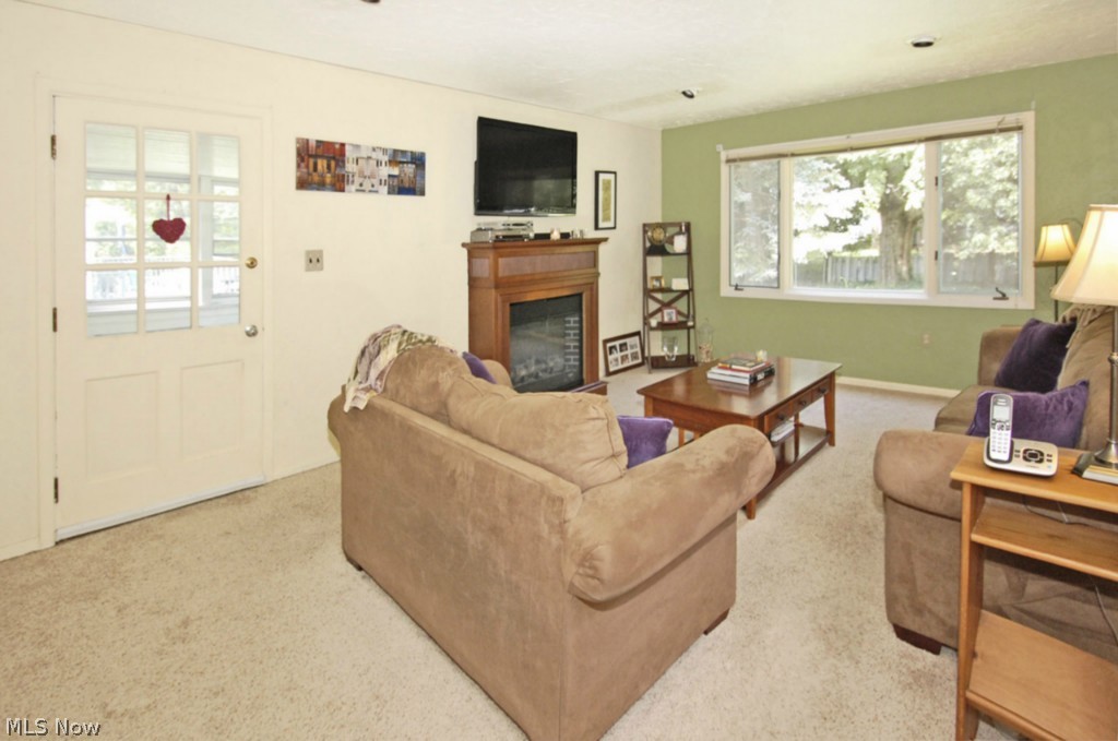 4911 Farnhurst Road Cleveland, OH 44124 - Photo 14 of 24 Gallery Image 14