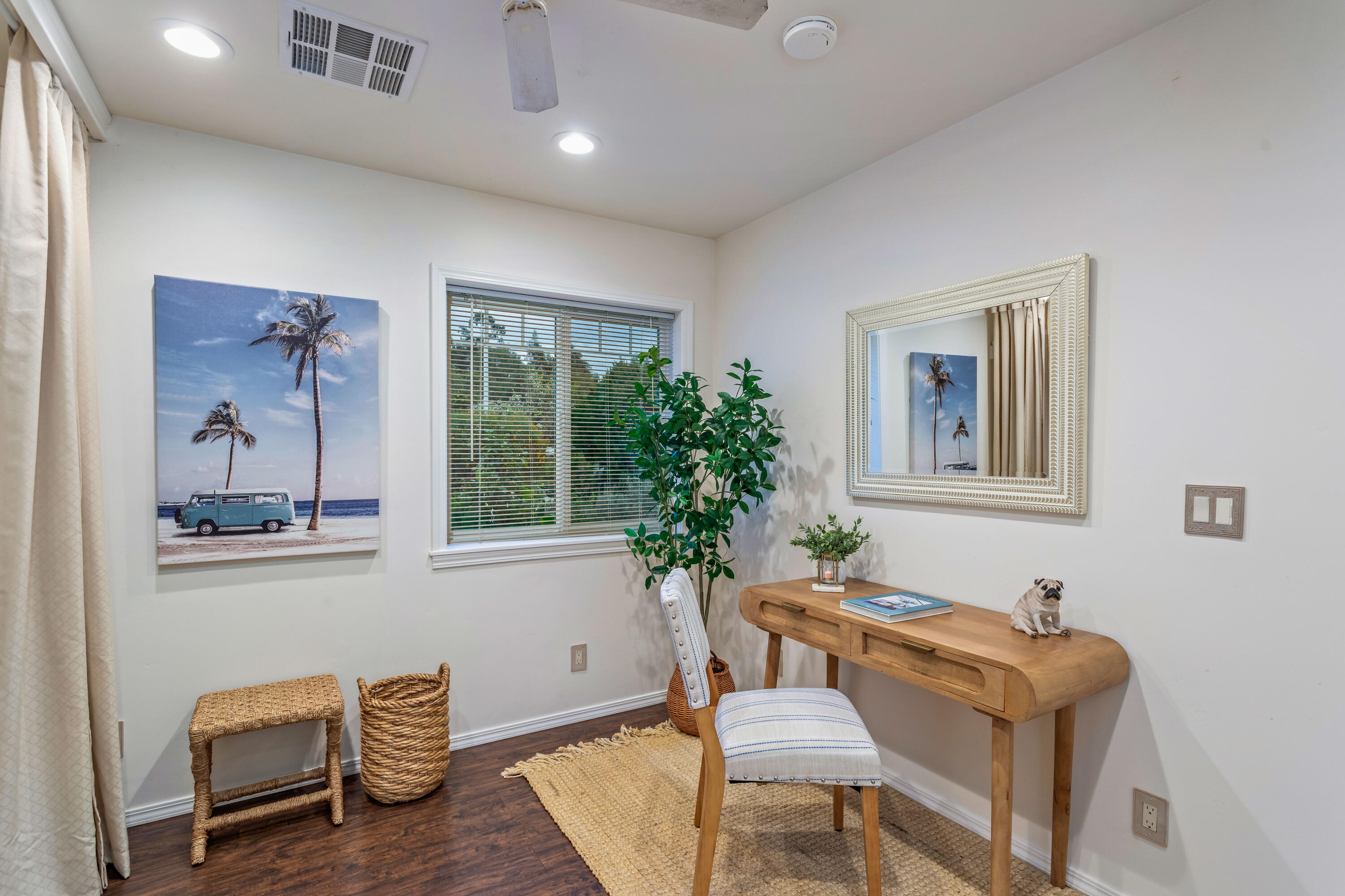 253 Pebble Beach Drive Goleta, CA 93117 - Photo 12 of 27 a room with furniture and a potted plant