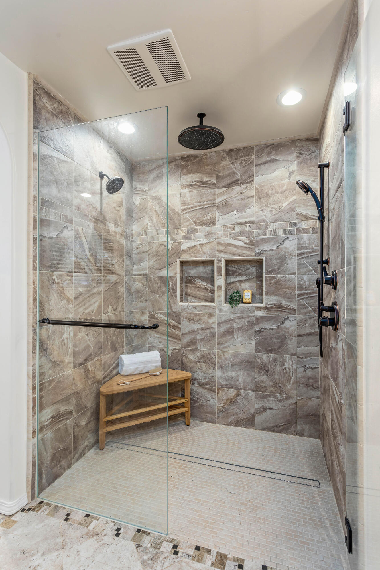 253 Pebble Beach Drive Goleta, CA 93117 - Photo 14 of 27 a bathroom with a sink and a shower