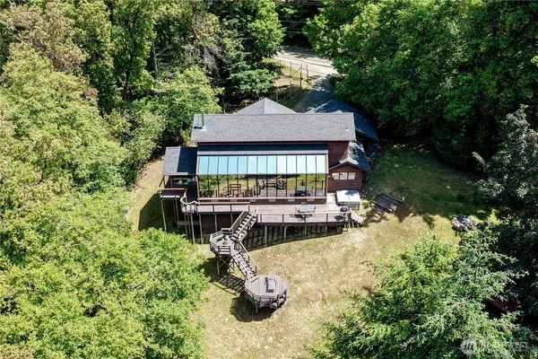 $925,000 | 29601 131st Avenue Southwest, Vashon, WA 98070