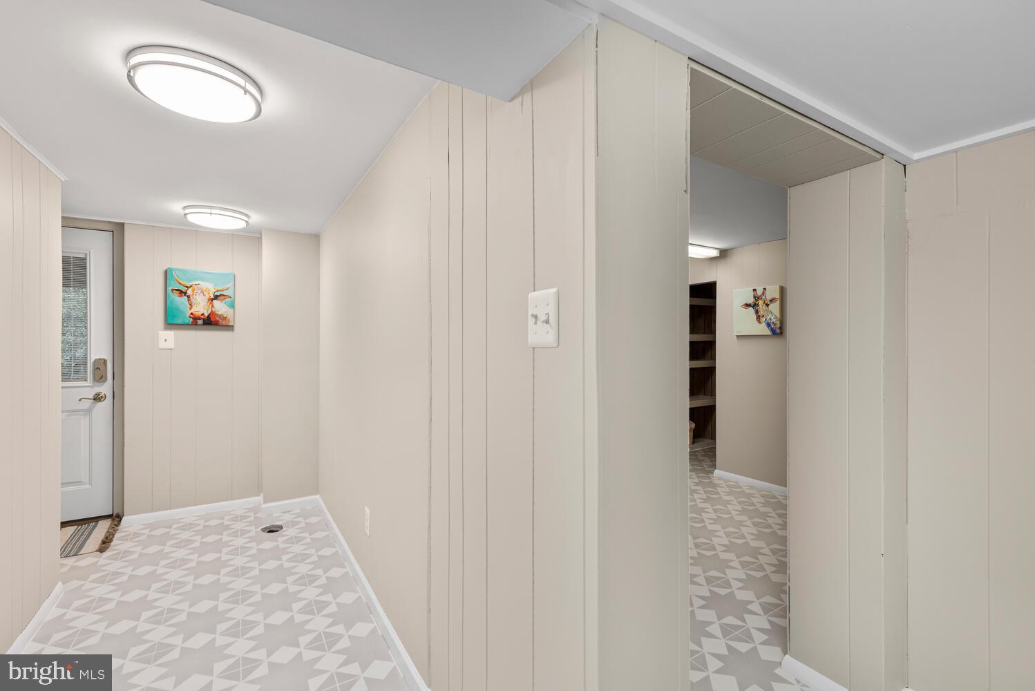 7405 Hallmark Place Springfield, VA 22150 - Photo 32 of 43 Cool art deco flooring!