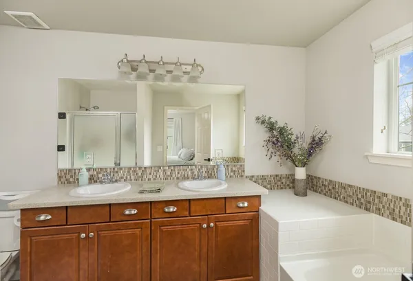 $510,000 | 16403 77th Ave Court East, Puyallup, WA 98375