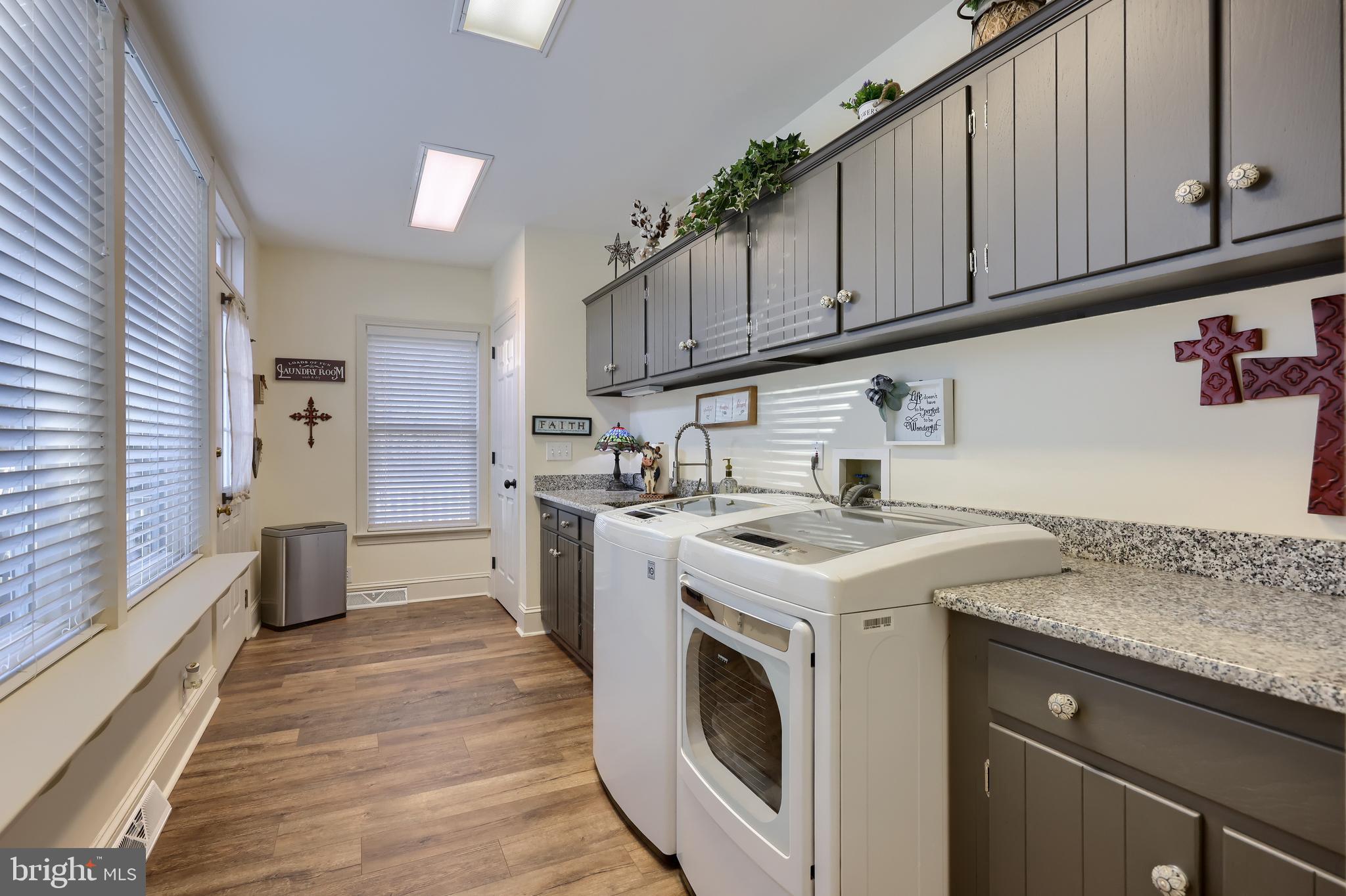 90 Hossler Road Manheim, PA 17545 - Photo 29 of 99 Laundry room