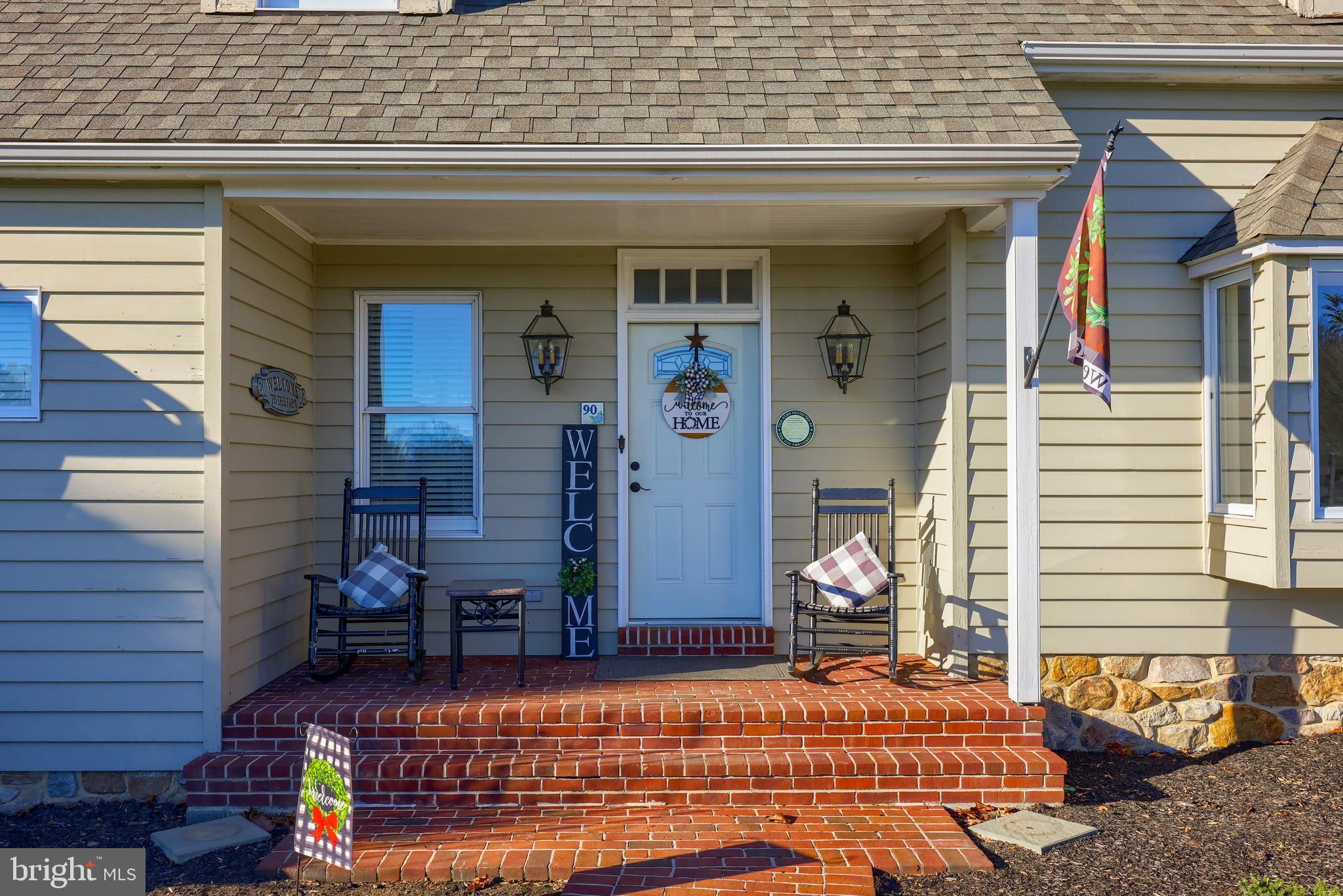 90 Hossler Road Manheim, PA 17545 - Photo 4 of 99 Front porch