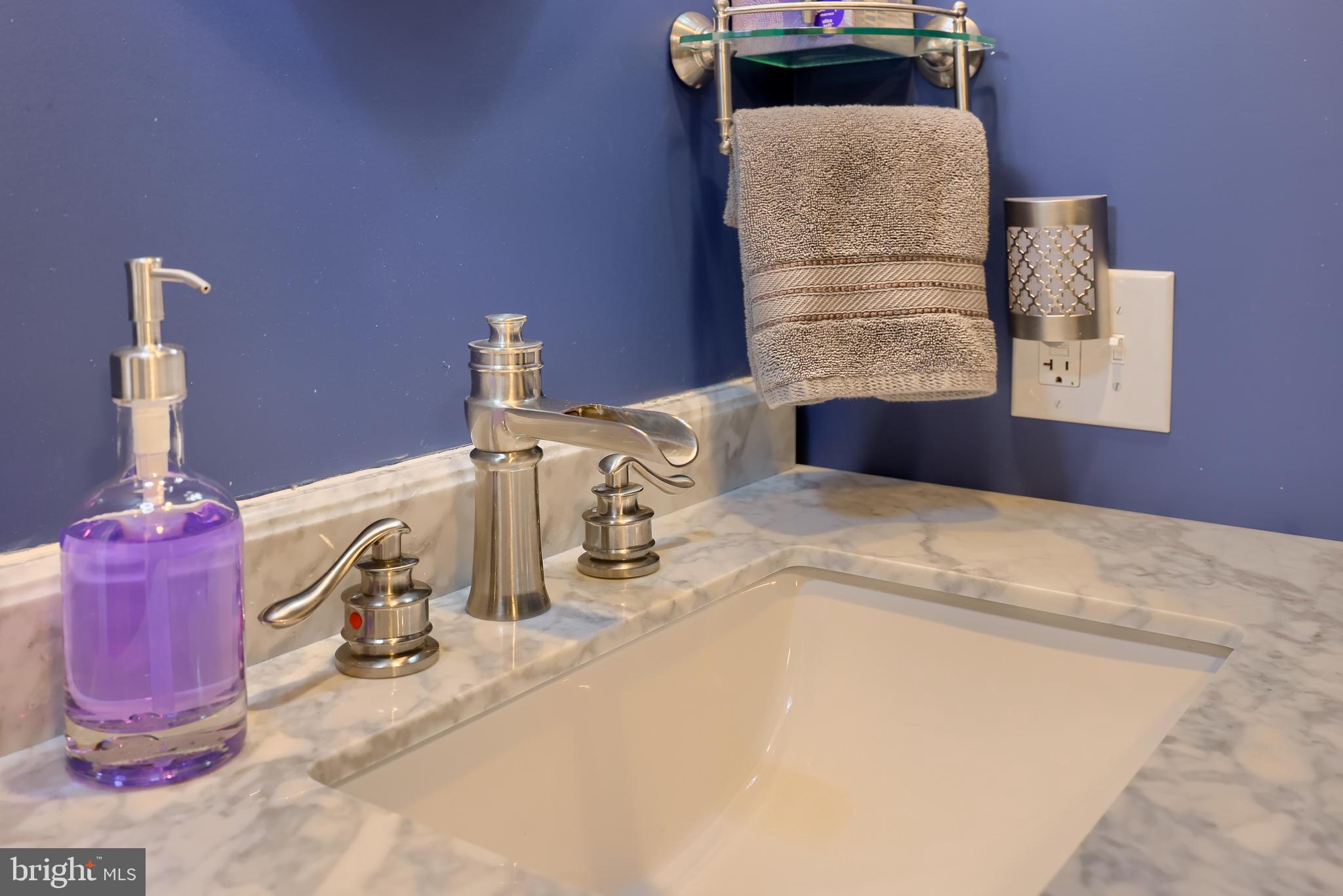 90 Hossler Road Manheim, PA 17545 - Photo 43 of 99 2nd floor bath sink