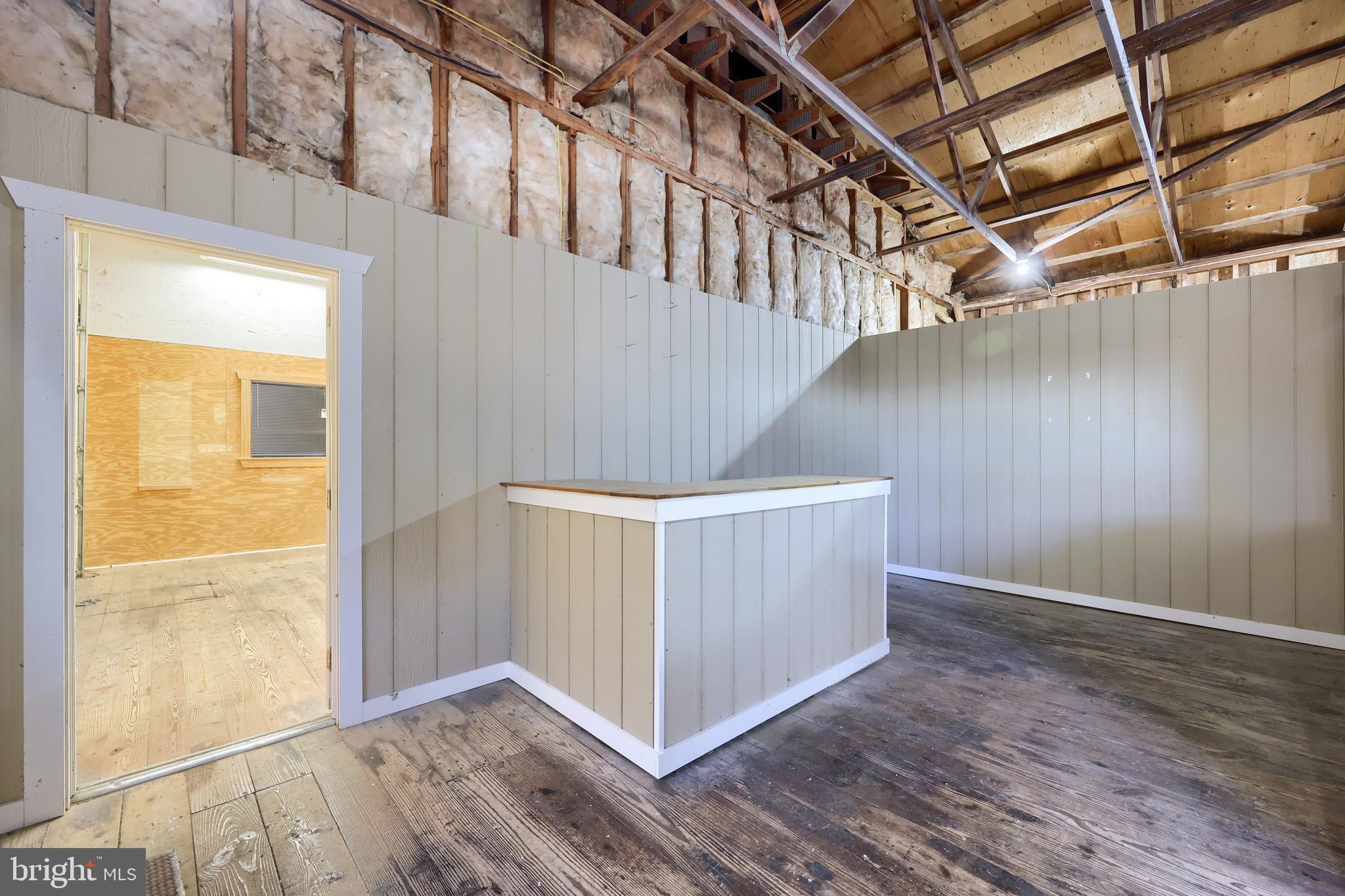90 Hossler Road Manheim, PA 17545 - Photo 71 of 99 Top side of bar- workshop area